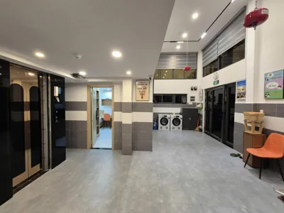 Bold's House Ton That Tung - Cozy Living in the Heart of Saigon, District 1 – Foto’s 9